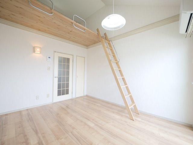 リヴェール豊成第1の洋室|※写真は別の部屋のものです。