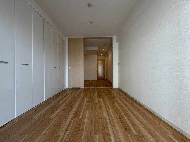 ノステルコート夕陽丘の洋室