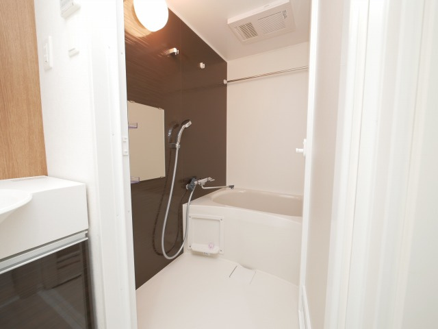 大阪市生野区中川１丁目の賃貸マンションの浴室