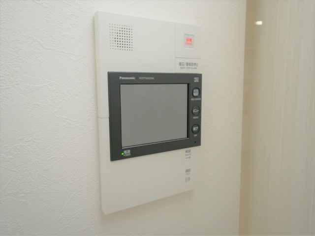 大阪市生野区中川１丁目の賃貸マンションのセキュリティ