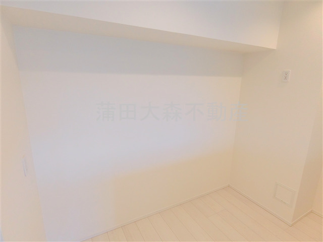 ステージグランデ蒲田アジールコートのキッチン|冷蔵庫、食器棚スペース