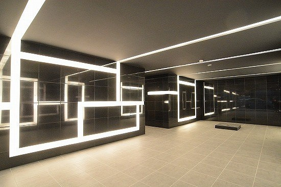 ステージグランデ蒲田アジールコートのエントランス