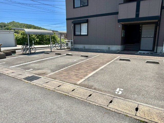 カームフォレストの駐車場