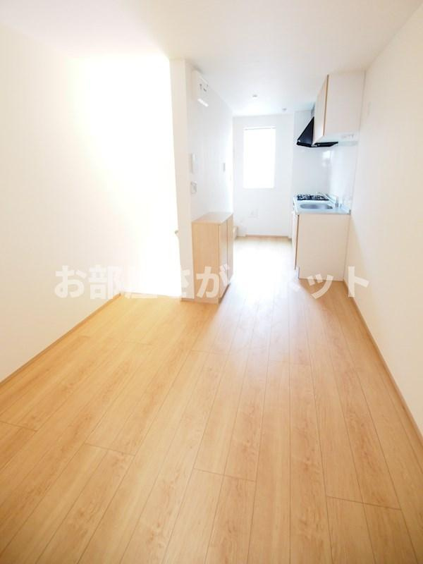 チャルテ西早稲田【おとり物件なし】#学生・社会人におススメ！初期費用分割払いOK！の居間・リビング