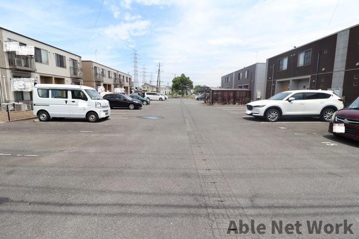 ラルジュ Dの駐車場|駐車場