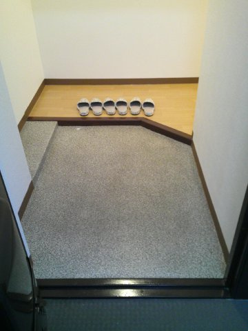 大阪市中央区上汐１丁目の賃貸マンションの玄関