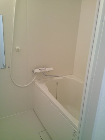 大阪市中央区上汐１丁目の賃貸マンションの浴室