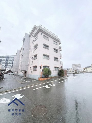 エメラルドマンション第2箱崎　Ａ棟の外観