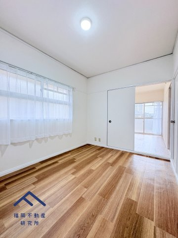 エメラルドマンション第2箱崎　Ａ棟の洋室