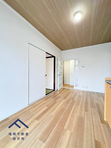 エメラルドマンション第2箱崎　Ａ棟の洋室