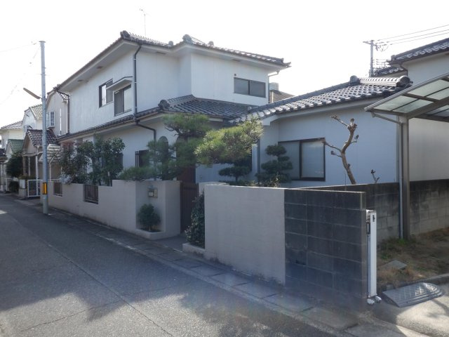 岡山市南区福富中２丁目の中古一戸建
