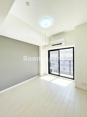 メイクス新栄の居間・リビング