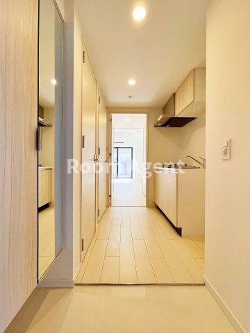 メイクス新栄の玄関