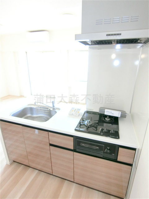 フレンシア蒲田のキッチン|2口ガスグリル付システムキッチン