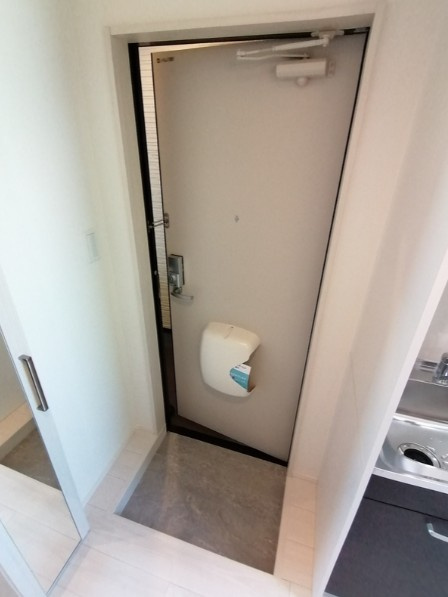 ハーモニーテラス平井Ⅳの玄関