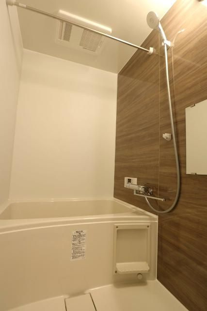 ルノン氷川台の浴室