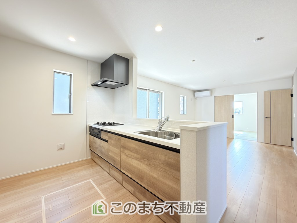リナージュ那須塩原市豊浦南町25-1期の居間・リビング|大きな窓で明るいリビングです！家具を置いても十分なゆとりがございます☆