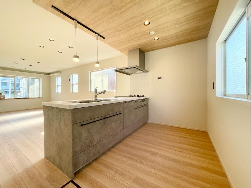 中野区江原町2丁目のトイレ|トイレは1階・2階にございます
温水洗浄暖房便座機能付
水回りは全て新規交換済で気持ちよくお使いいただけます♪♪