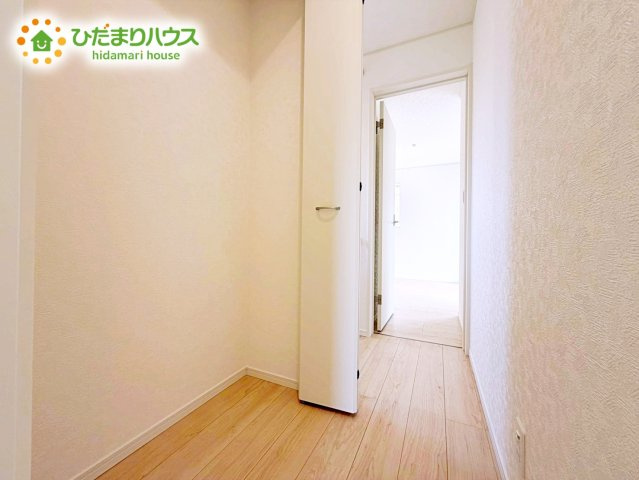 【収納】 | 神栖市波崎第5　新築戸建　1号棟 | クローゼットには、衣類や日用品などを整理整頓して収納できますね！