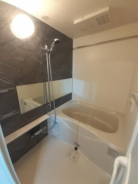 ブルーセブンの浴室