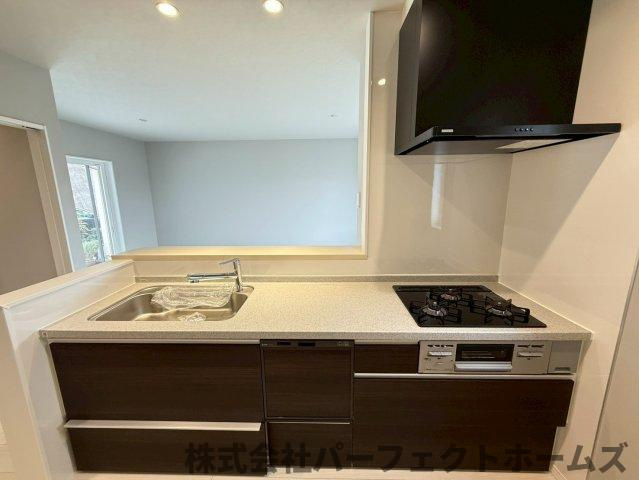 長尾西町1丁目戸建のキッチン|きれいなキッチンです