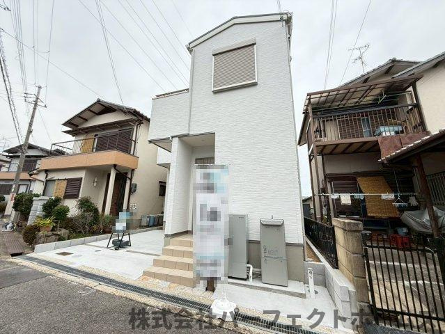 長尾西町1丁目戸建の前面道路含む現地写真|前面道路含む現地写真です