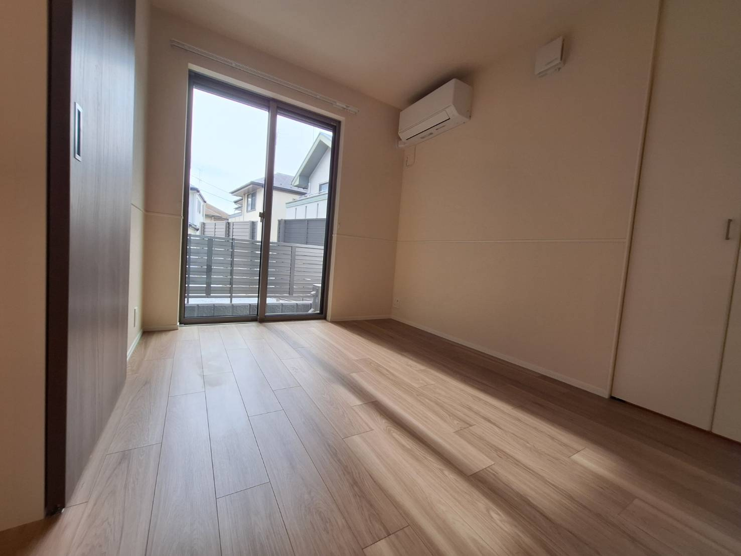 ＮＯＶＡ　ＳＡＵＤＡＤＥの寝室