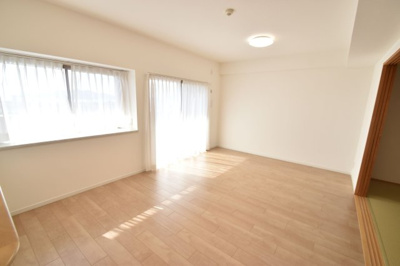 【居間・リビング】 | フローレンス井口台ビューステージ