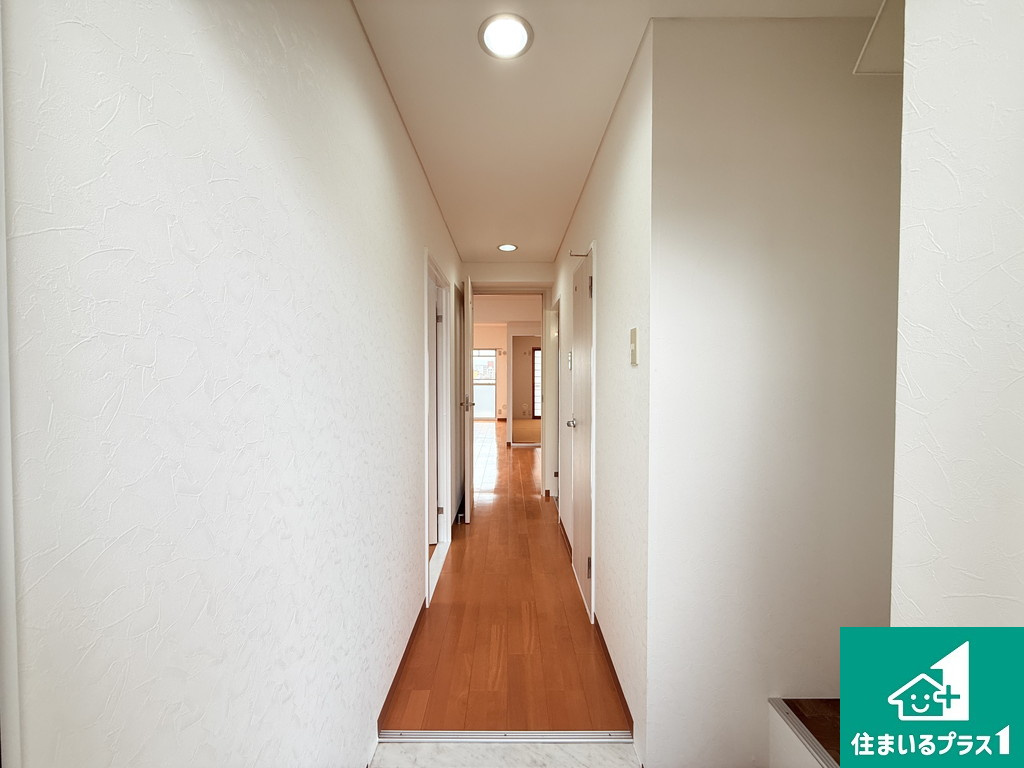 朝日プラザ北田辺の玄関