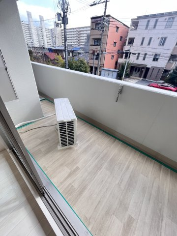 大阪市城東区関目６丁目の賃貸マンションのバルコニー