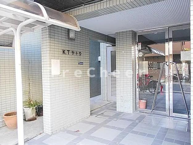 KTサトウⅡのエントランス