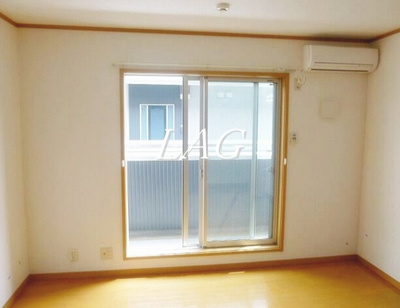 【居間・リビング】 | ドエルＰＡＰＡ | 洋室のお部屋です。