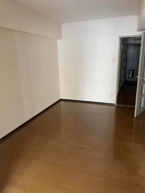 マック綱島コートの居間・リビング