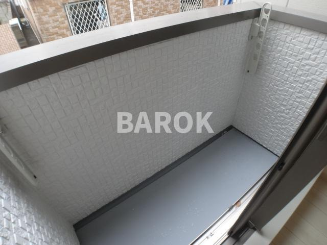 福岡市博多区美野島２丁目のアパートのバルコニー