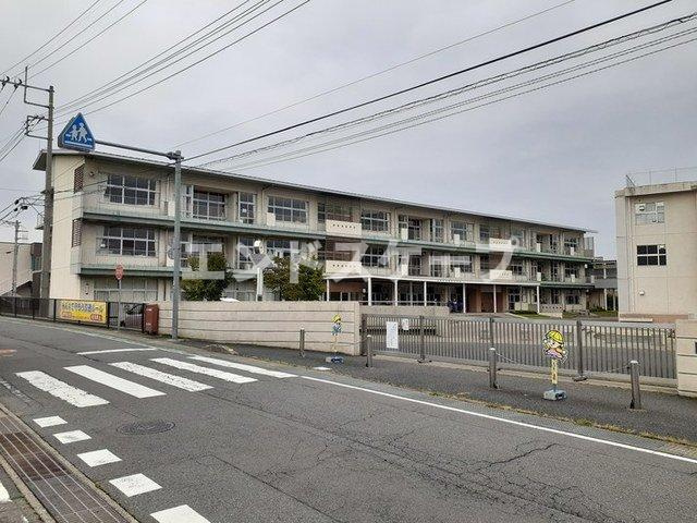 コンフォート・ガーデンの周辺|吉岡町立駒寄小学校まで650m
高崎、前橋のお部屋探しはエンドスケープまで！お客様の理想お聞かせ下さい♪