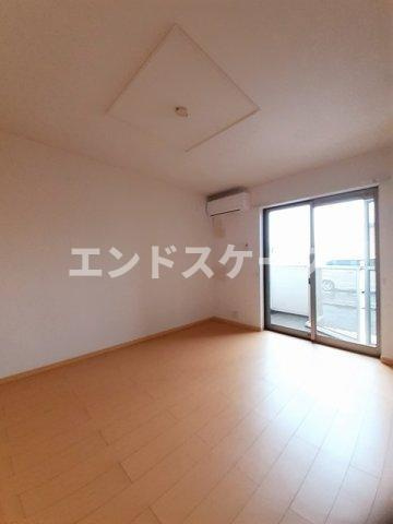 コンフォート・ガーデンの居間・リビング|高崎、前橋のお部屋探しはエンドスケープまで！お客様の理想お聞かせ下さい♪