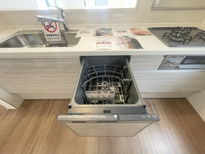 【キッチン】 | 沖縄市泡瀬（全3棟） | ※同仕様写真です　ビルトイン食洗器付き♪