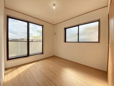 【洋室】 | 沖縄市泡瀬（全3棟） | ※同仕様写真です　