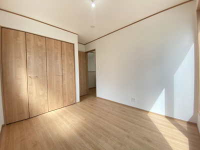 【洋室】 | 沖縄市泡瀬（全3棟） | ※同仕様写真です　