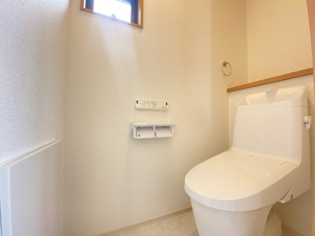 沖縄市泡瀬（全3棟）のトイレ|※同仕様写真です　