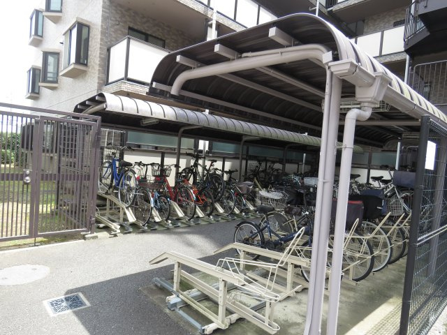 ライオンズガーデン川越の駐輪場