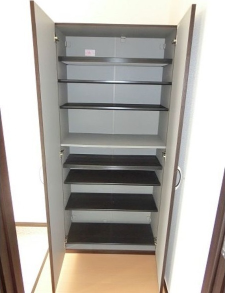 レリィ・マーレの玄関