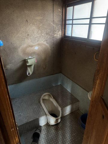加東市家原戸建のトイレ