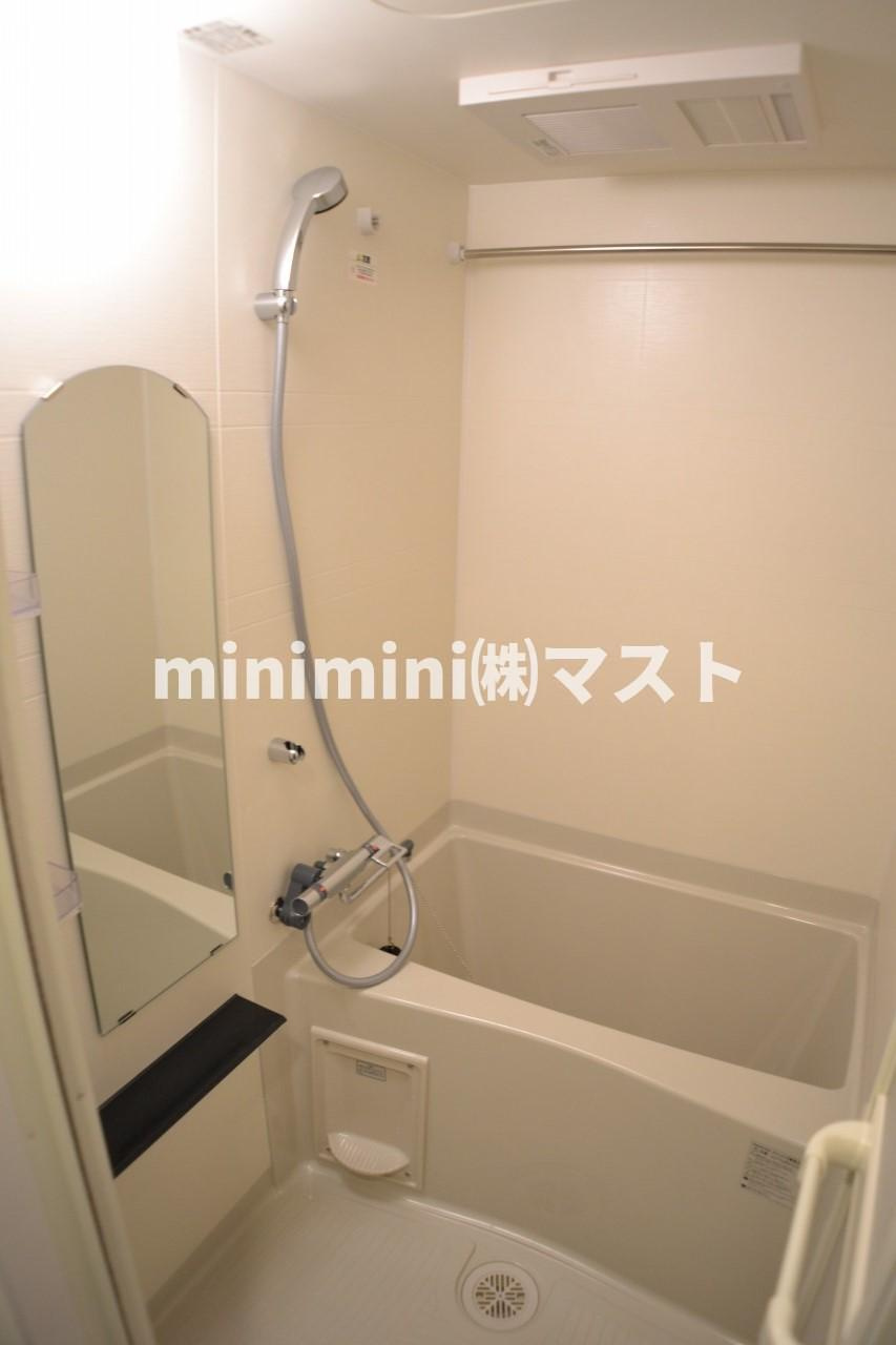 プレサンス上町台夕陽丘の浴室