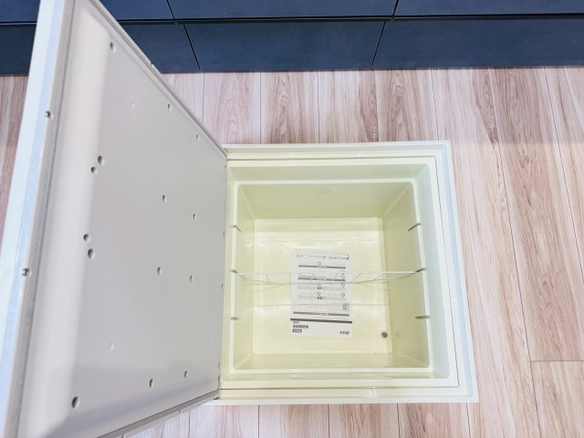 松戸市六高台２丁目新築戸建【六実第三小学校：10分】のキッチン|キッチン床下収納