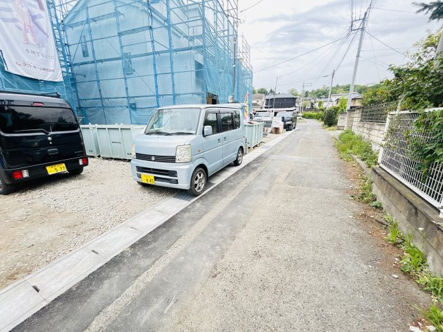 新築　高崎市石原町3期　GRAFARE　1号棟の前面道路含む現地写真|現地写真　北西側接道幅員約4ｍ