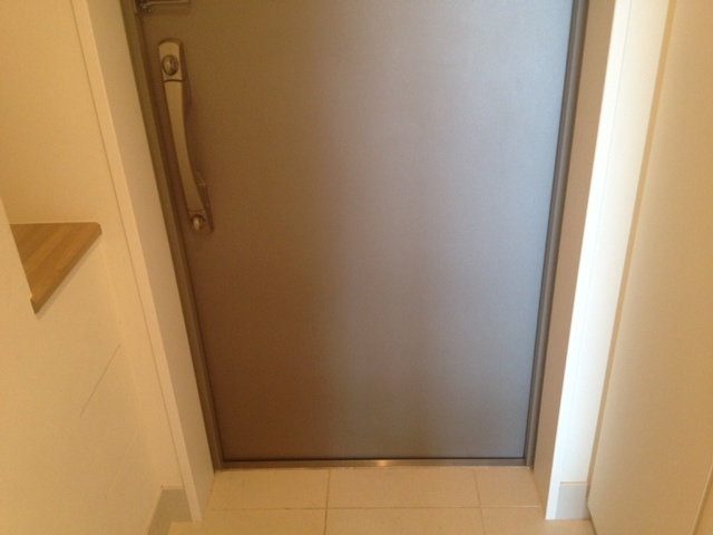 クレヴィア森下駅前の玄関|床材・建具・設備等のカラーは異なる場合があります。