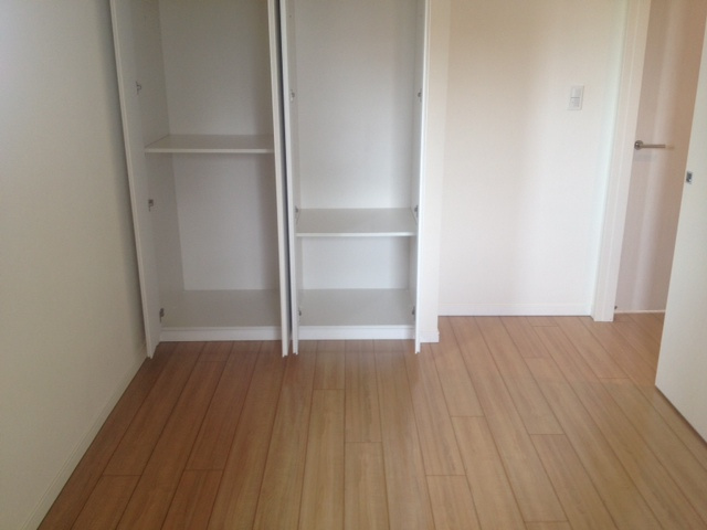 クレヴィア森下駅前の寝室|床材・建具・設備等のカラーは異なる場合があります。