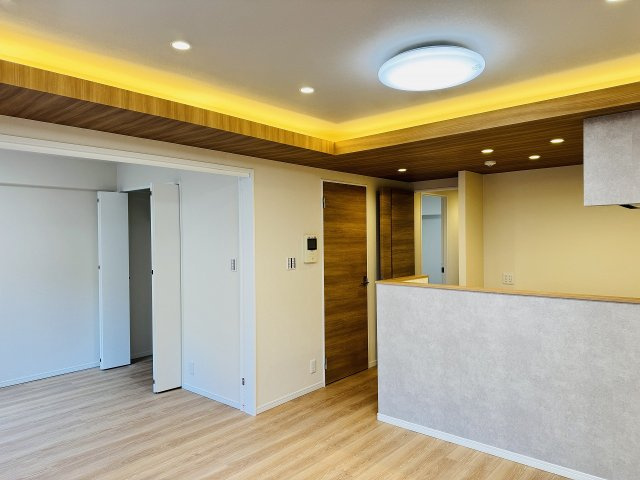 グランシティ八王子の内装|～間接照明がオシャレなリビングダイニングです～