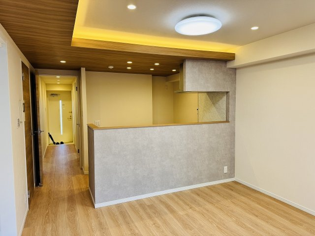 グランシティ八王子の居間・リビング|～12.8帖のリビングダイニング（キッチン別）～